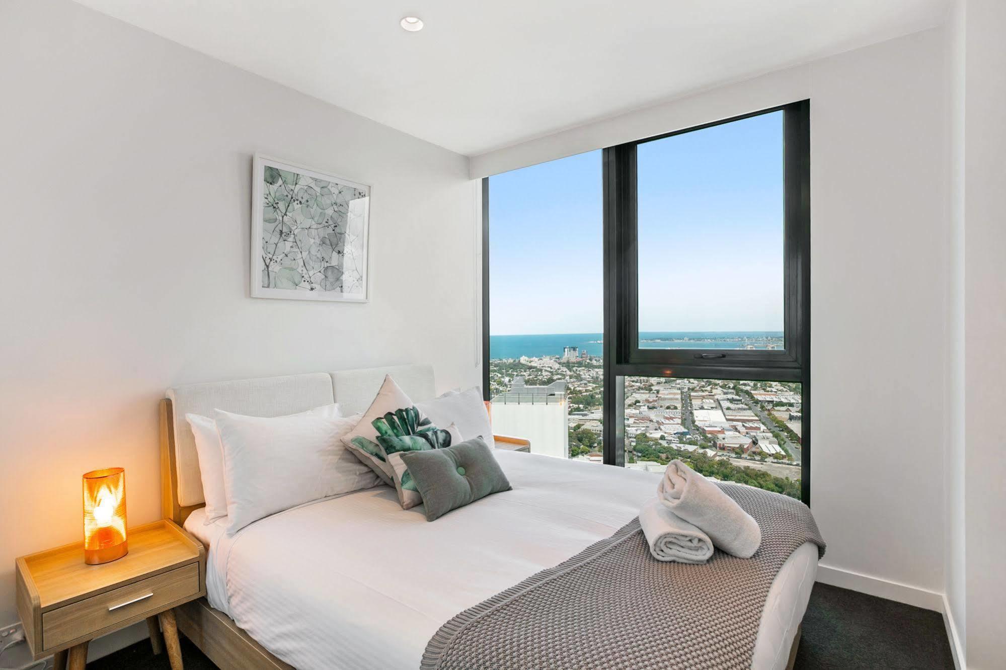 Serviced Apartments Melbourne - Platinum Мельбурн Экстерьер фото